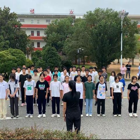 展体育课堂风采，共促孩子健康成长——复礼中学体育公开课