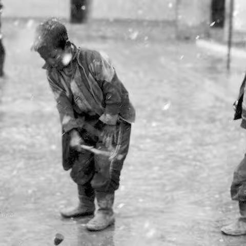 木头凳总校山东小学    陀螺社团