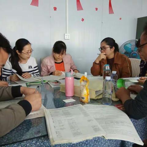全力以赴   敢于突破一一记贵港市民族中学2019届高三第二次封闭研讨活动