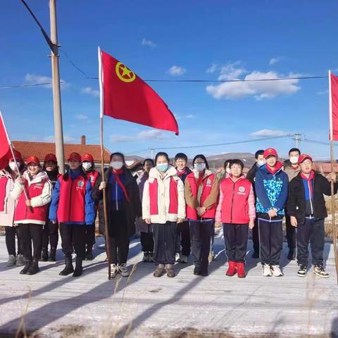 【新时代文明实践在行动】克一河镇诺敏山社区开展“党员带团员 党团齐行动 ”传承雷锋精神志愿服务活动