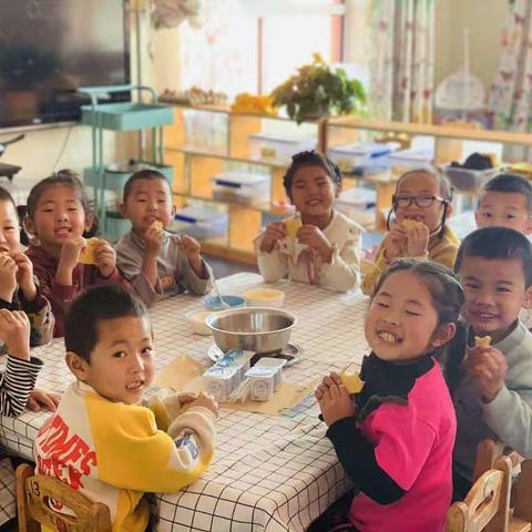 【自然台幼】“欢乐生活，精彩无限”——伊金霍洛旗札萨克镇台格幼儿园中班一周生活常规小记