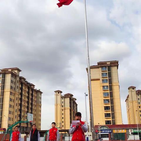 “心存感恩，成就一生”——坊子区理想小学举行以感恩为主题的系列活动