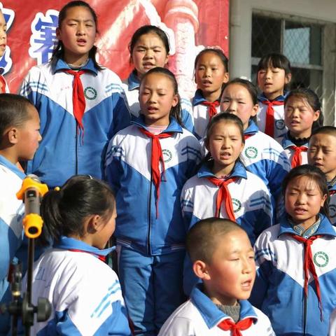 六盘山镇第一小学“走进新时代，歌声献祖国，共圆中国梦 ”迎新年歌咏比赛【2018年12月26日】