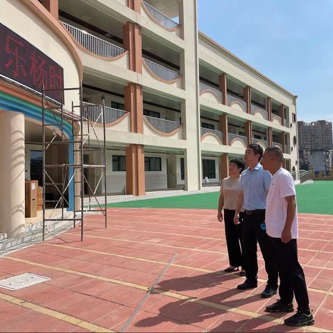 县领导到水南镇检查指导安全生产工作