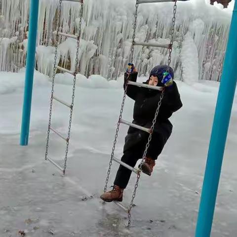 2019.1.5.承德营子，孩子是未来的希望，也是在锻炼中成长，记忆的童年，有着很多的梦想，在探索着，美好的和快乐