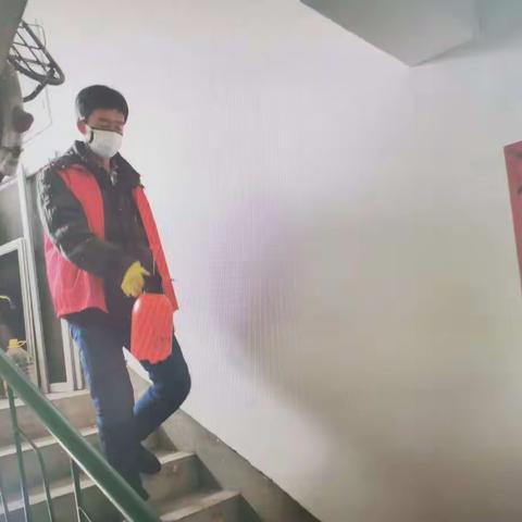 天湖社区整治环境助力防疫  干干净净喜迎新春