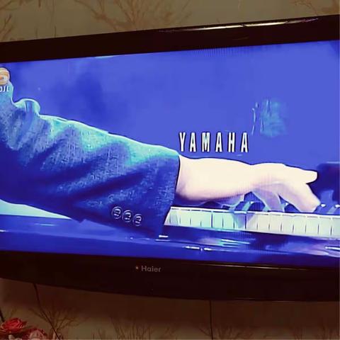 酒泉少年李昂金城奏响春晚舞台！彩云追月剑胆琴心拜年全省人民！