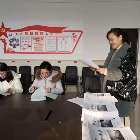 抓常规，促教学——夏邑县第五小学英语教案作业检查纪实