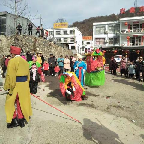 欢天喜地过大年