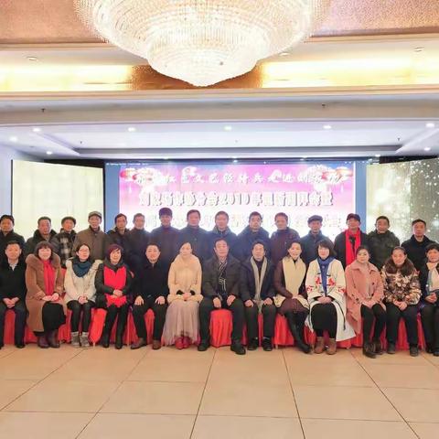 松滋市作家协会2019年元旦春节期间组织荆楚“红色文艺轻骑兵”广泛开展“我们的中国梦”——文化进万家活动。