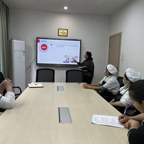 加强食堂培训，共筑安全防线——西政幼儿园食堂安全培训会