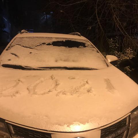 2021的第一场雪⋯