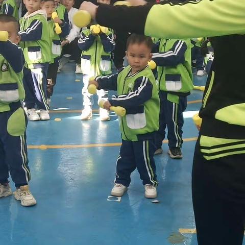 幼儿园第一次运动会留念