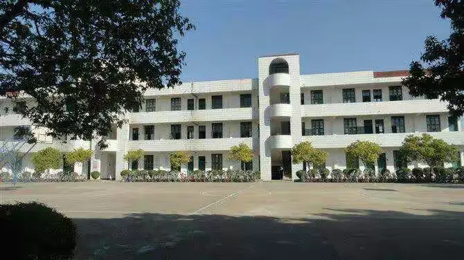 白塘中学96届同学分班花名册