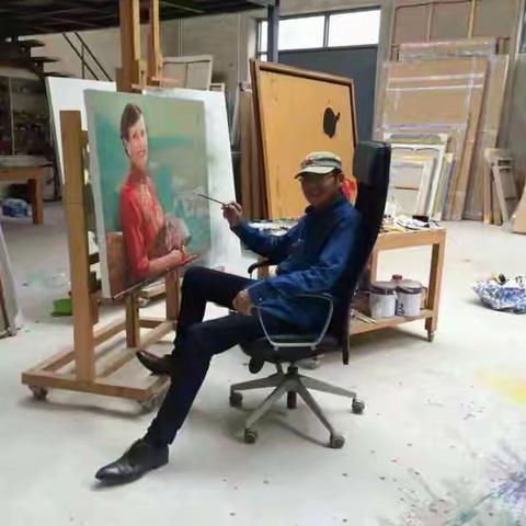 周颖超：在时光的褶皱里，寻找艺术的重生——专访当代油画家周颖超的精神原乡与时空对话