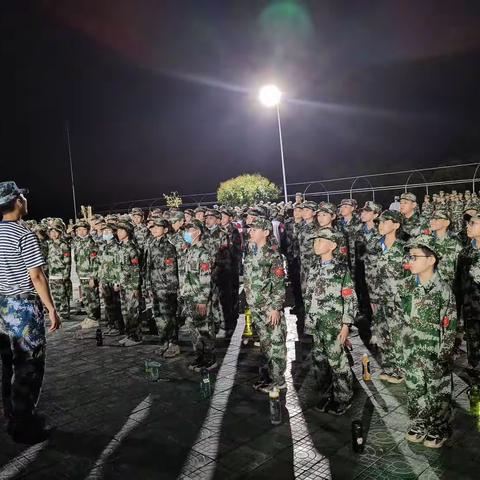 5月8日军训社会实践活动之晚课与查寝篇