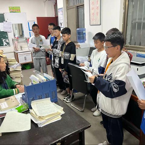 团结一心凝聚力，快乐学习共成长——张果屯镇初级中学六年级激情宣誓活动