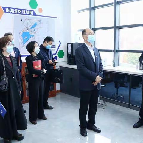 市委市直机关工委召开市直机关学习贯彻党的二十大精神党建成果展暨党建示范点创建观摩推进会议