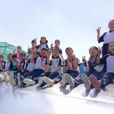 同舟共济扬帆起,乘风破浪万里航——2018级2班