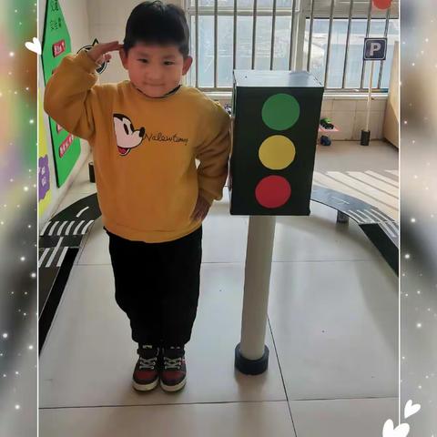 “玩转区角，体验快乐”——王庄集镇中心幼儿园一日活动之区角游戏