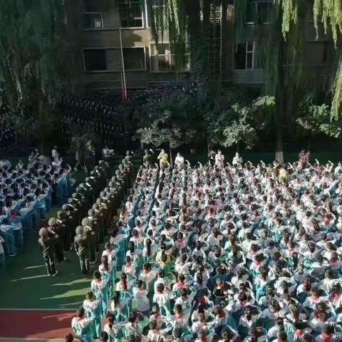 喜迎二十大，奋进新征程——我们开学啦！