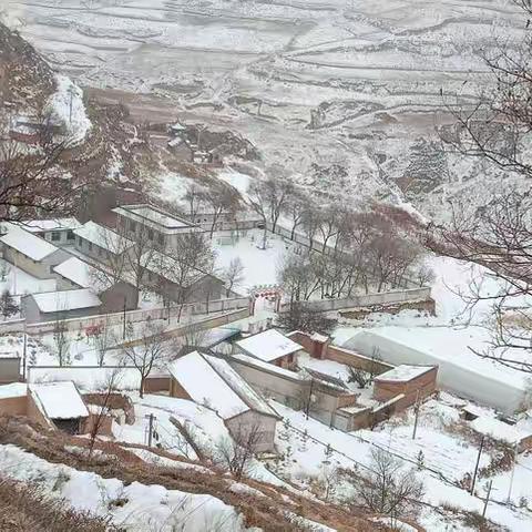 雪后美丽的鞑靼窑