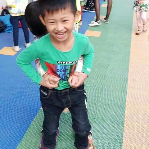 东方红幼儿园学前1班一一晨练带给孩子们的不一样快乐!