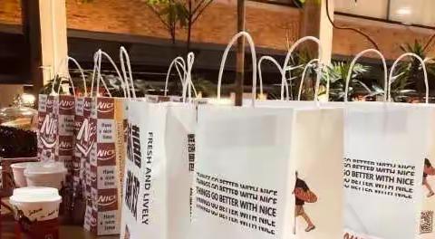 中二班班本课程——《“袋”代相传》