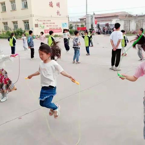 “跃”动校园——岳城学校跳绳比赛