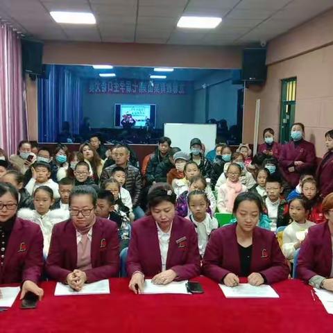 龙馨外语学校第七届口语大赛---英语口语比赛，赛出你我风采