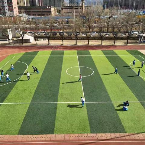 青春相伴，快乐同行——承德市第十二中学校本课程