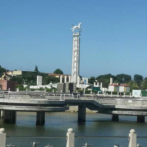 月亮的光华的美篇