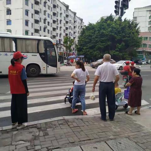 文明福州，你我同行——区行政服务中心管委会开展文明交通劝导志愿服务活动