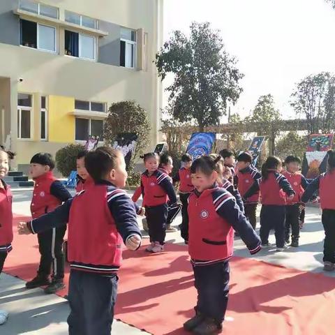 建勋幼儿园“庆元旦、迎新春”玩转美食街亲子活动