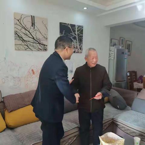 党的温暖送到老、困难党员心里