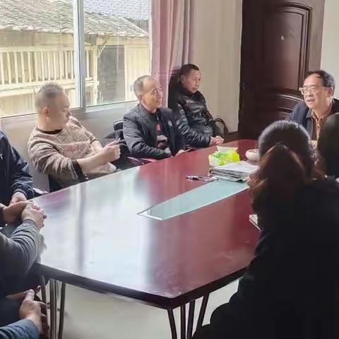 高桥镇上里村召开2021年度总结会