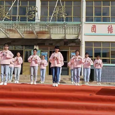 祝愿祖国母亲71华诞生日快乐！祖国人民永远不会忘记幸福生活的背后有多少英雄志士，