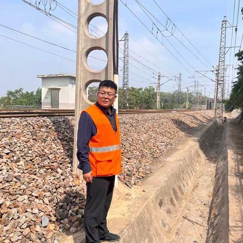 爱岗敬业精业，匠心筑梦侯工