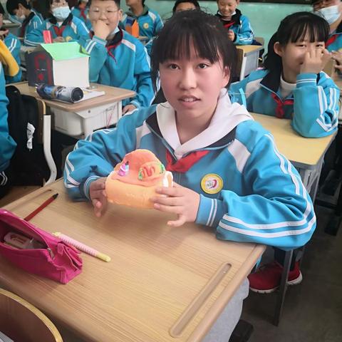 心灵手巧，创意无限——南胡渠小学六三班手工制作作品展