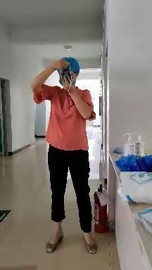 2022.8.26保洁员培训穿脱防护用品