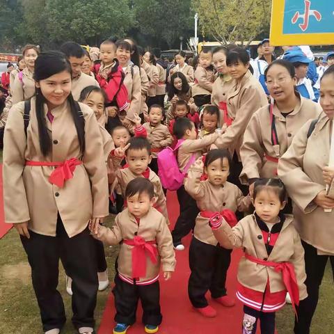 圆梦幼儿园军民大生产大型亲子活动