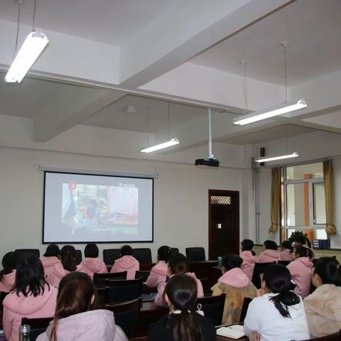 榆林高新区第四幼儿园2019—2020学年度第一学期“不忘初心、牢记使命”主题观影活动