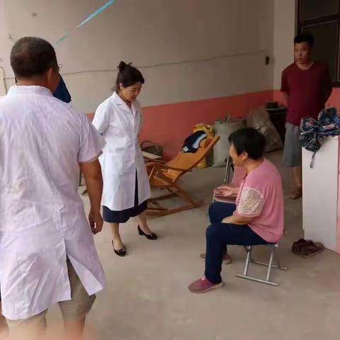 一枝一叶总关情，健康扶贫送党恩汉渡卫生院党支部庆祝建党98周年活动侧记