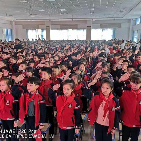 古城中心小学：举行《爱国、爱家、爱母校》第八届读书节活动