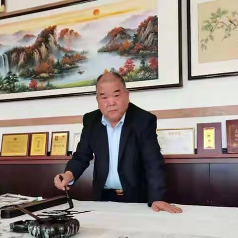 濡墨当传羲献笔  挥毫应擅柳苏文----囯家一级书法师王文献