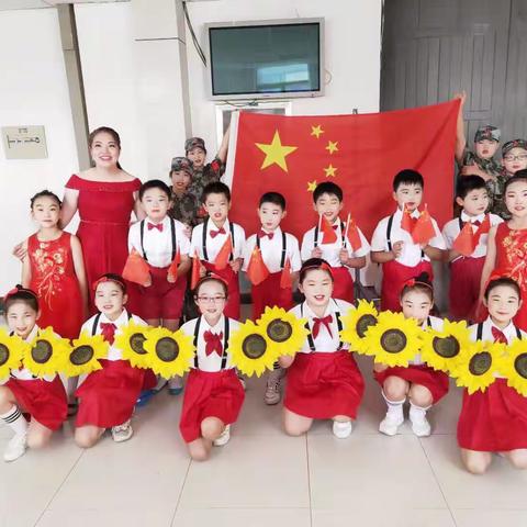 我们是祖国的花朵——晨光小学参加泰山景区“歌唱祖国，唱响泰山”庆祝中华人民共和国成立七十周年文艺汇演