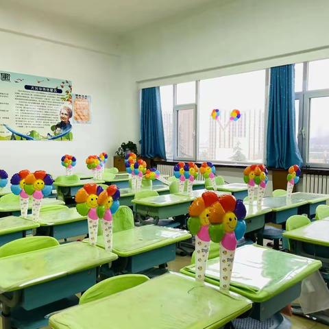 一年级四班六一前奏男孩节，女孩节变形节瞬间集锦