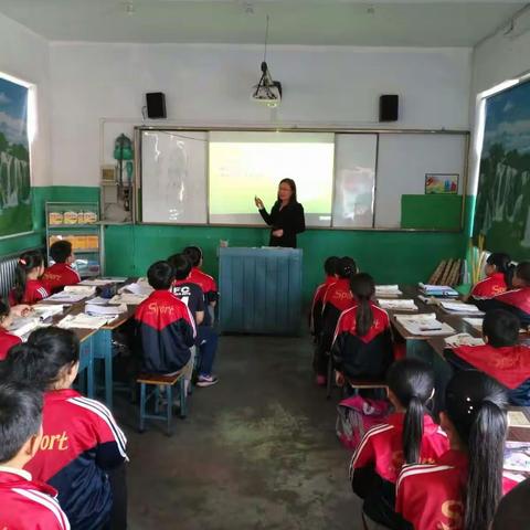 实干郊区一一马厂联校故驿小学周三公开课教学拉开帷幕