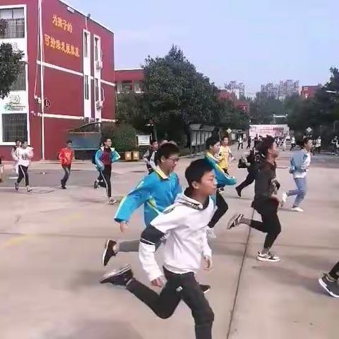 召陵区实验中学9.18安全疏散演练