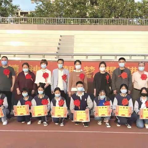 新学期，新起点，扬帆启航!——召陵区实验中学八年级开学测试表彰大会